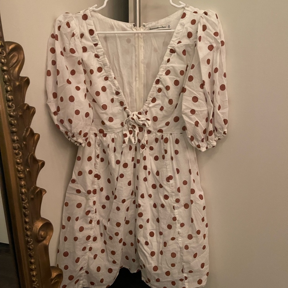 Abercrombie Tie Front Polka Dot Dress !!!